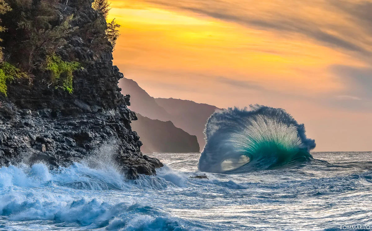 Wave Photography by Bommarito Art