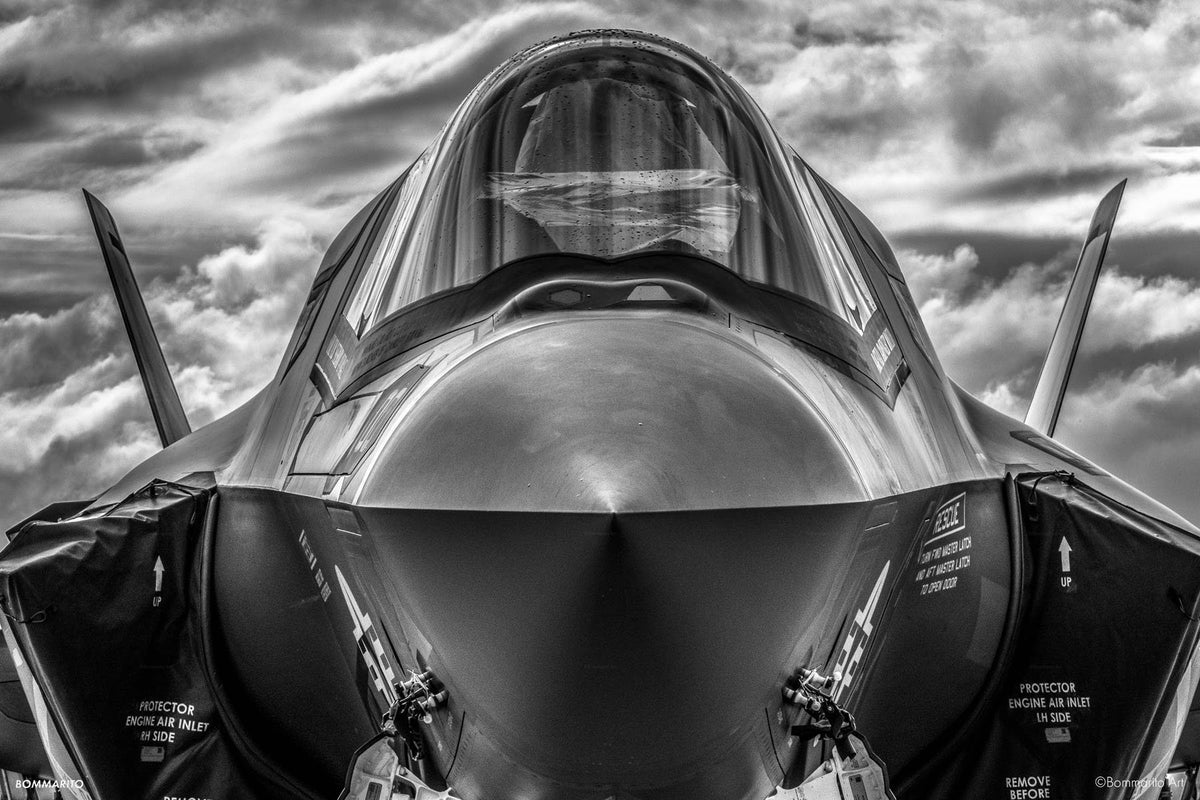 f35 aviation photography print